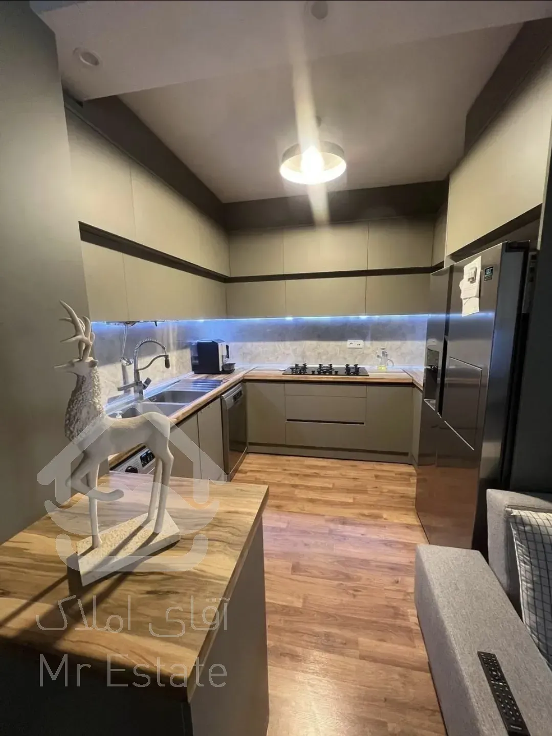 73 متر 8 واحدی دیزاین شده بدون اسانسور