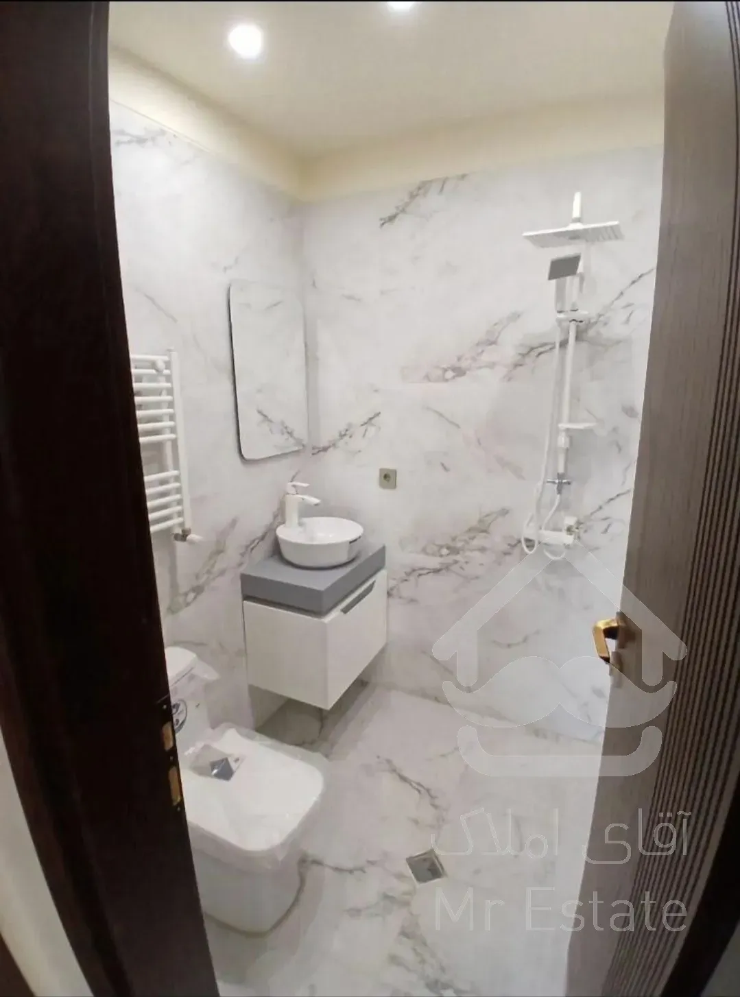 فروش آپارتمان 90 متری سالن پرده خور فول دیزاین بدون ضعف سازمان جنوب