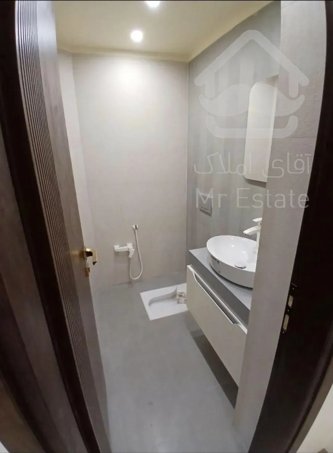 فروش آپارتمان 90 متری سالن پرده خور فول دیزاین بدون ضعف سازمان جنوب