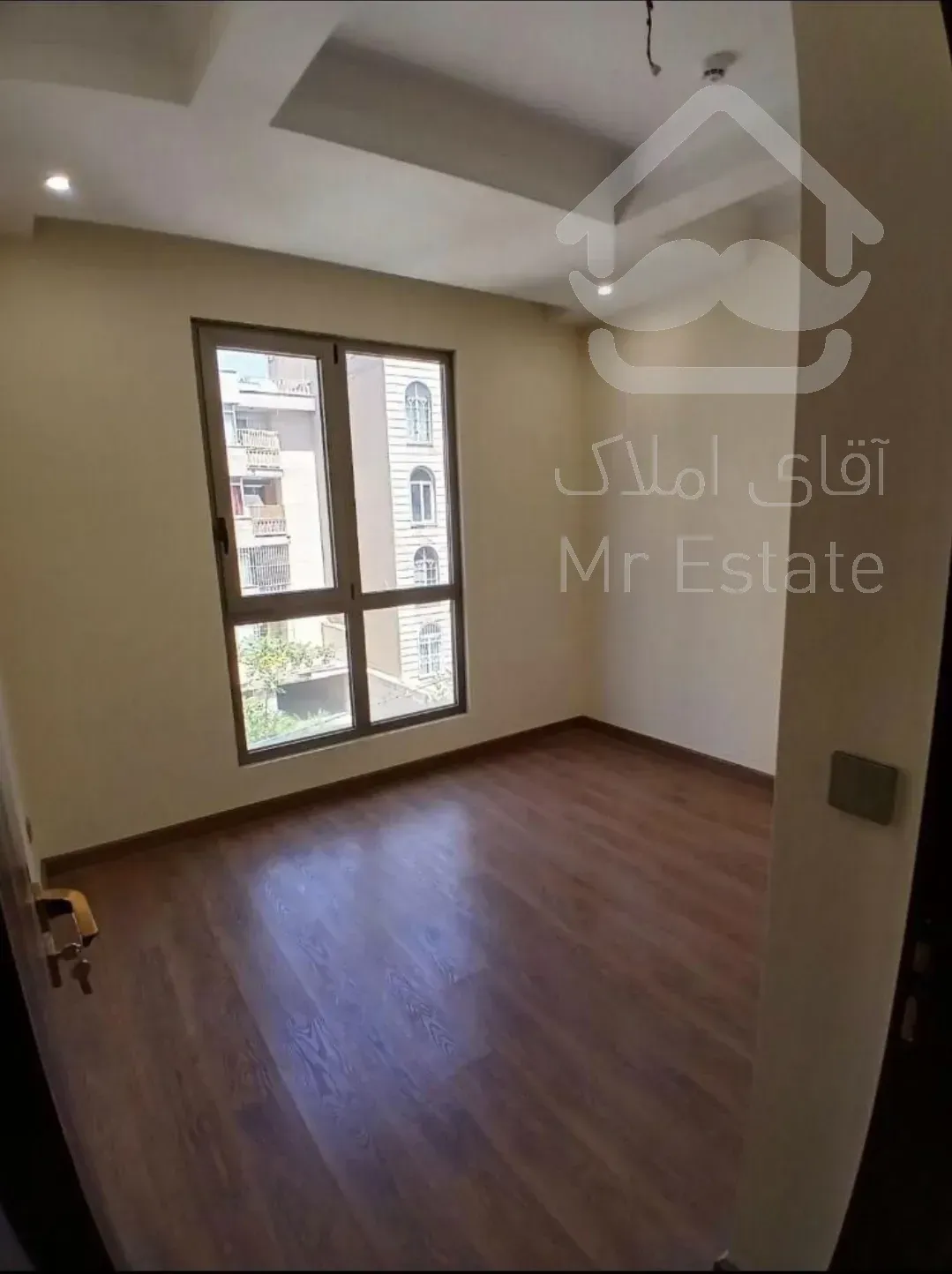 فروش 77 متر آپارتمان 2 خواب فول امکانات 10 ساله فردوس غرب