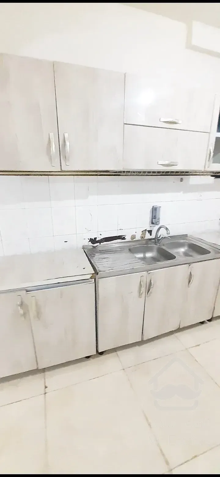 فروش واحد ۷۰m همکف ۱ خ