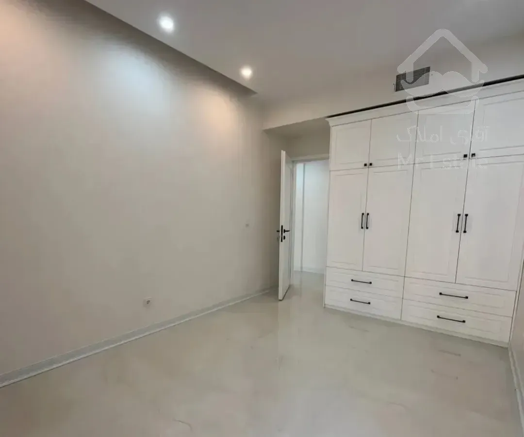 فروش اپارتمان ۹۷ متری در باغ فیض