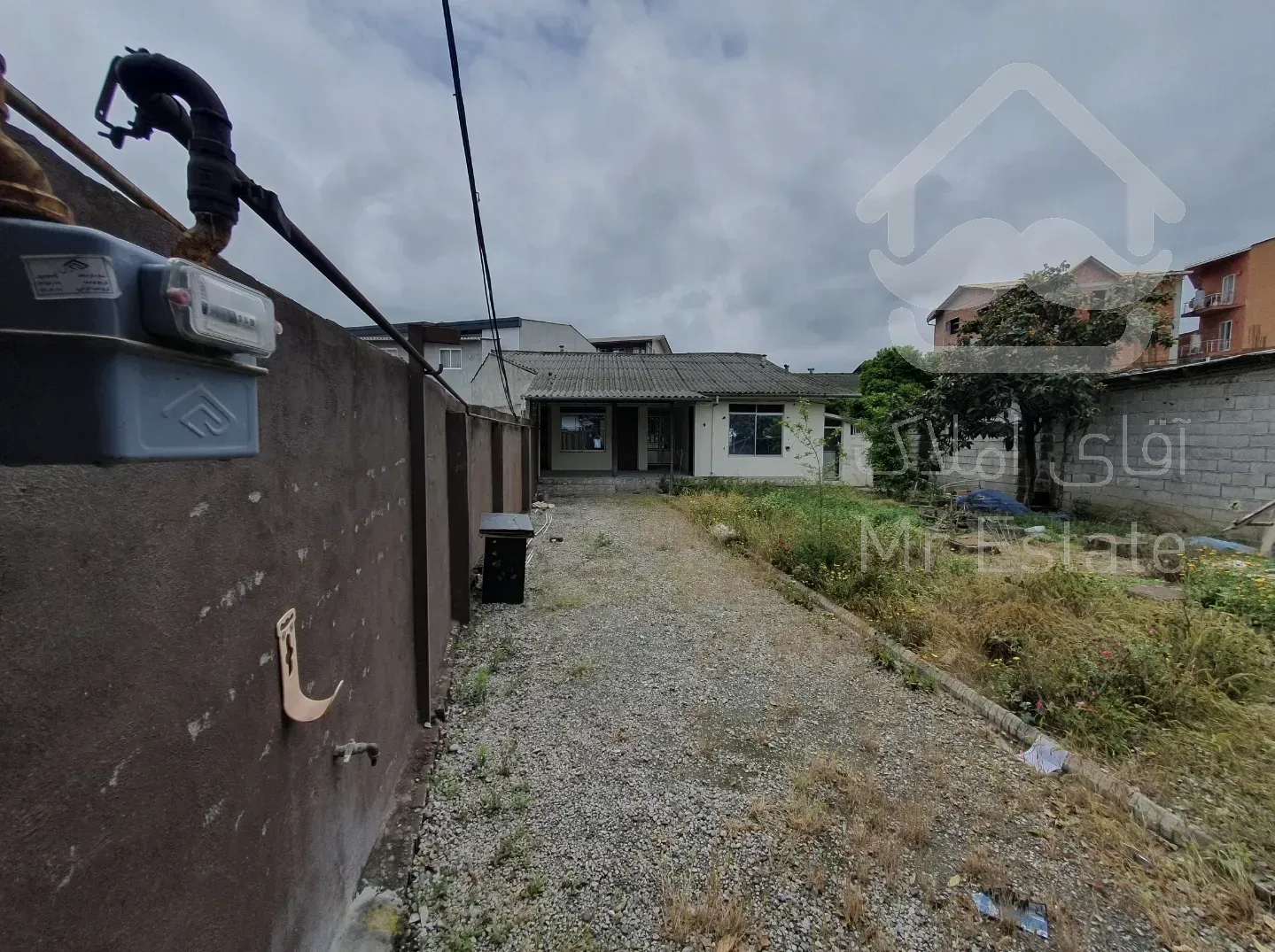 نور بر اصلی خیابان نیما