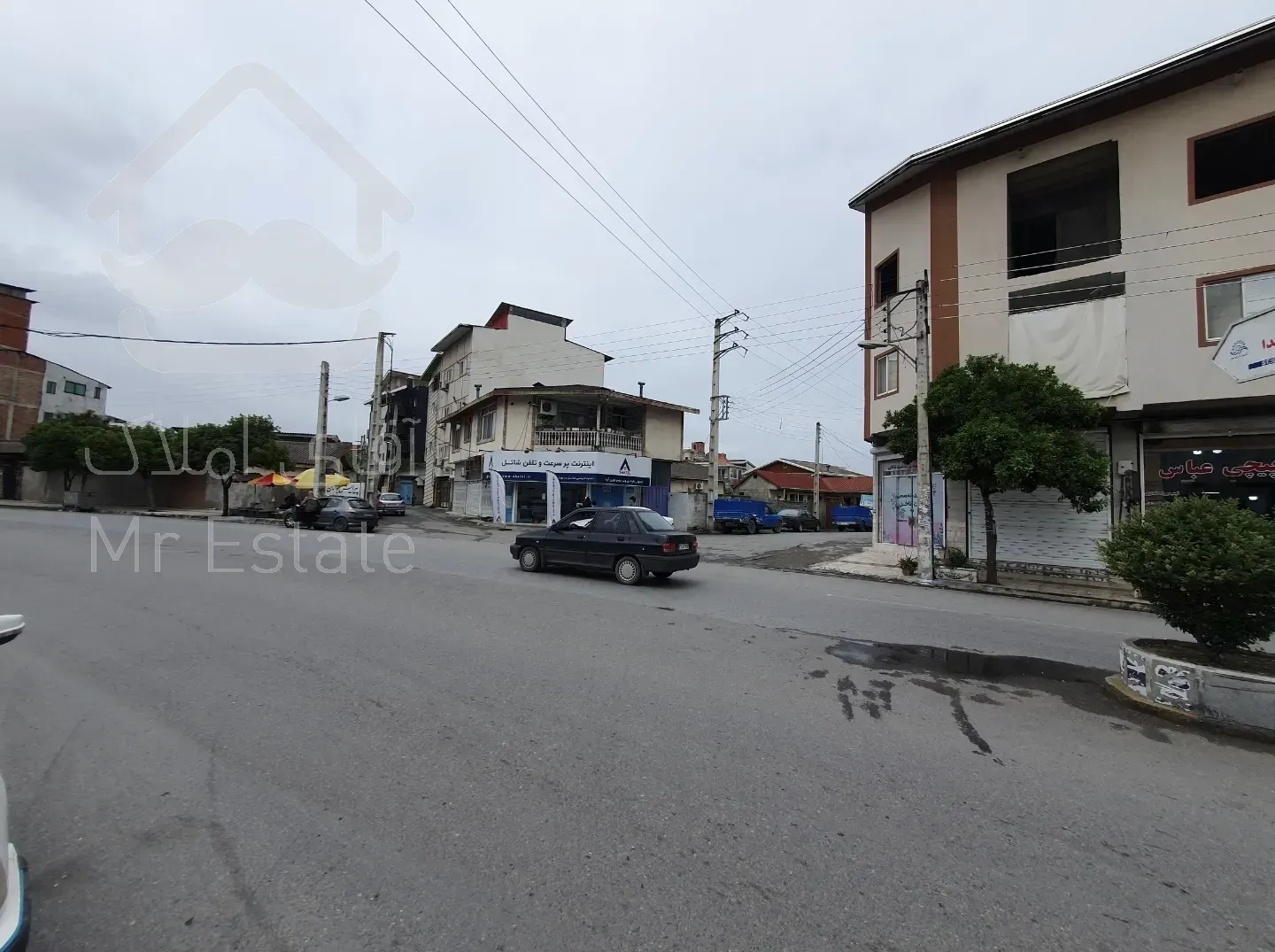 نور بر اصلی خیابان نیما