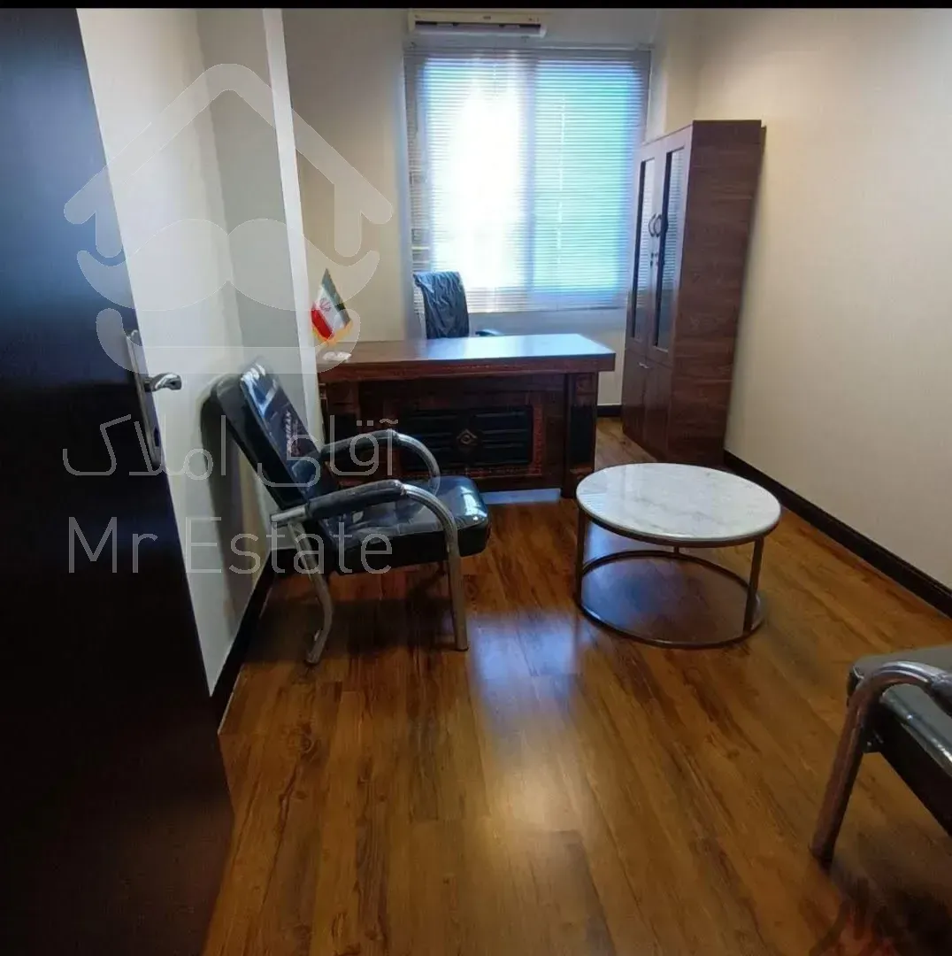 فروش ۶۱ متر سند اداری