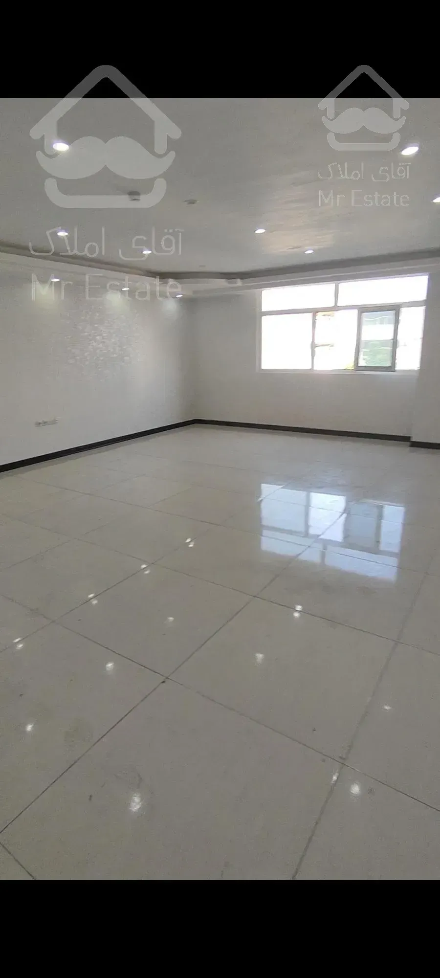 135 متری / غرب پادادشهر/ فروشنده واقعی