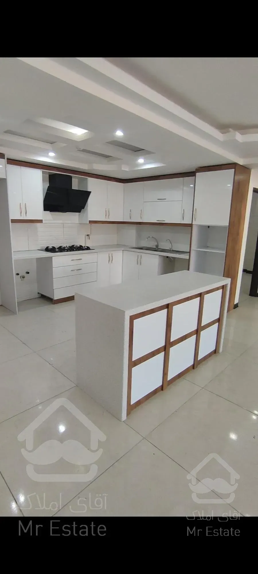 135 متری / غرب پادادشهر/ فروشنده واقعی