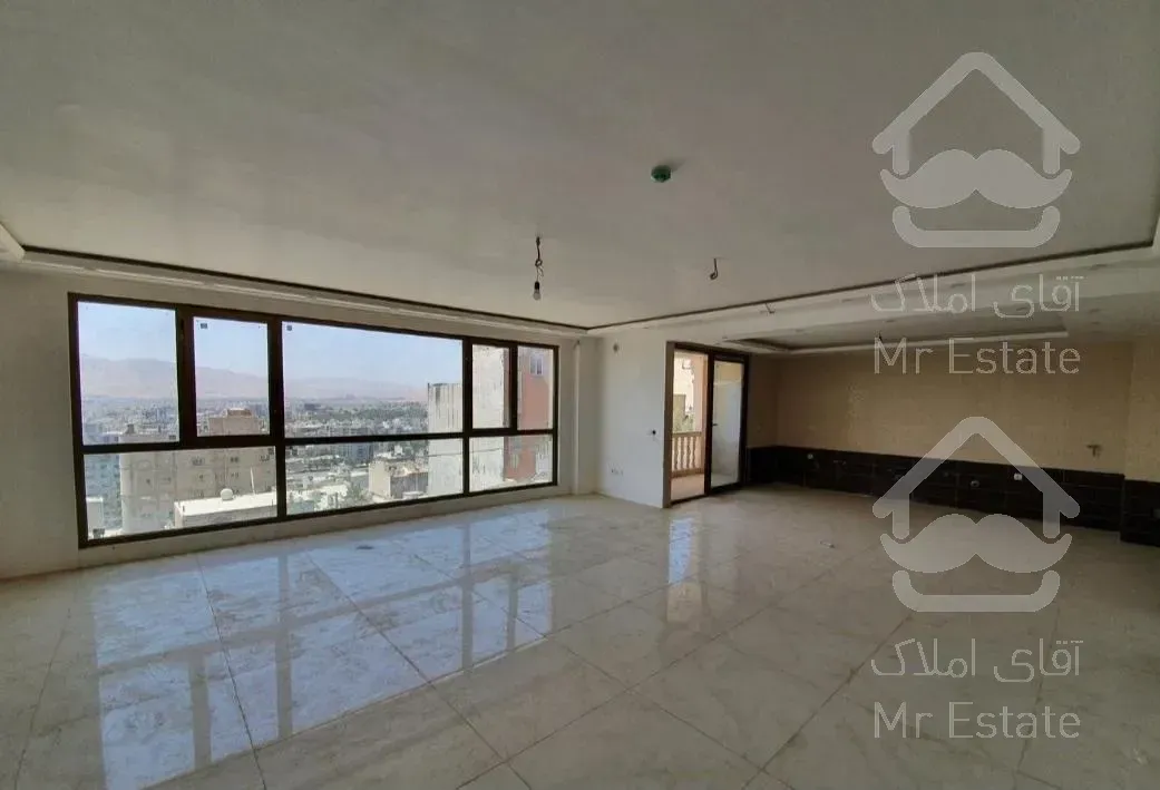 سه خوابه ۱۹۰ متر بر یزدانمهر ویو دار سه بر نورگیری