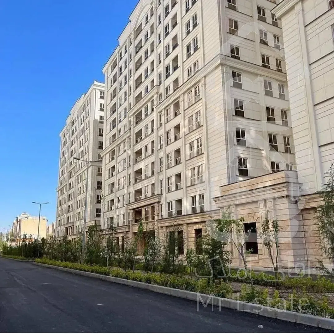 ۱۸۳ متر ۳ خواب امکانات یک شهر