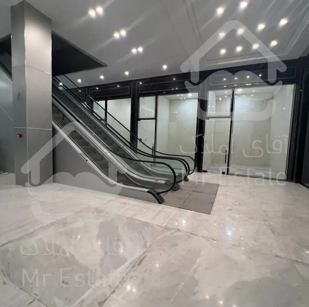 باب تجاری در هروی تاپ لوکیشن