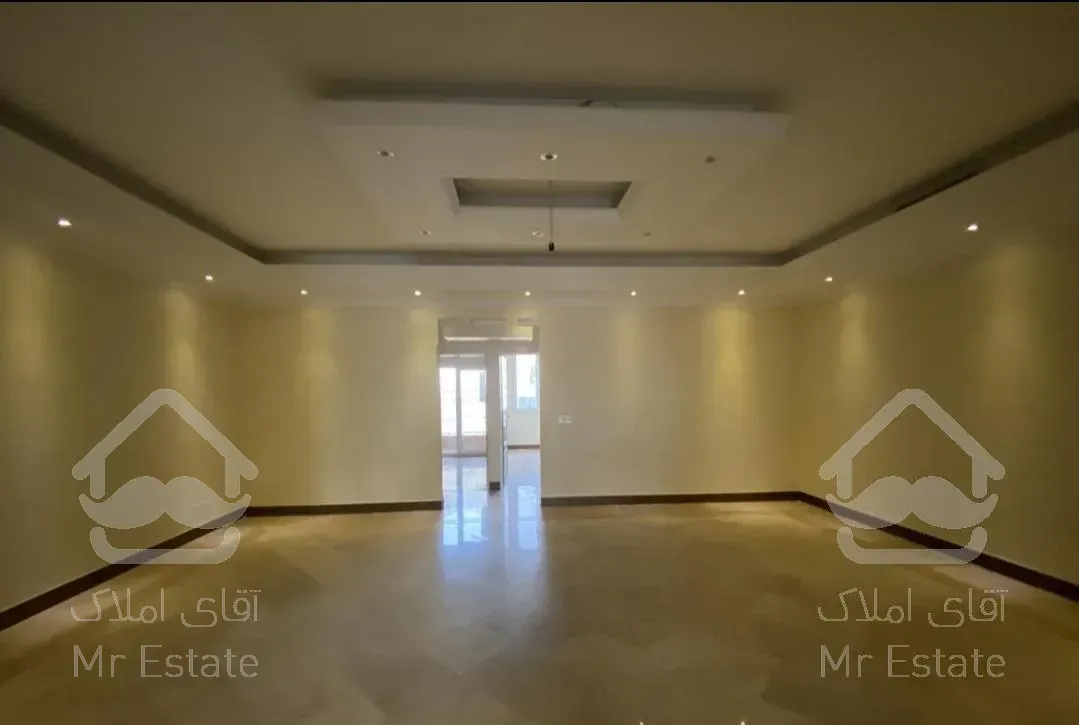 ۱۳۶‌مترسهروردی شمالی ۳خواب ویو لابی تخلیه فول‌امکانات