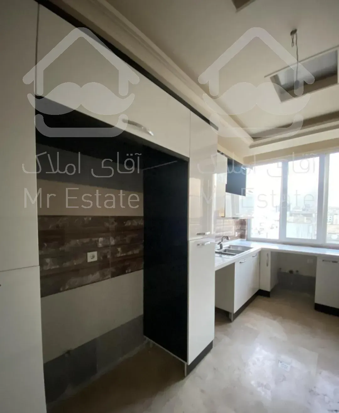 ۱۳۶‌مترسهروردی شمالی ۳خواب ویو لابی تخلیه فول‌امکانات