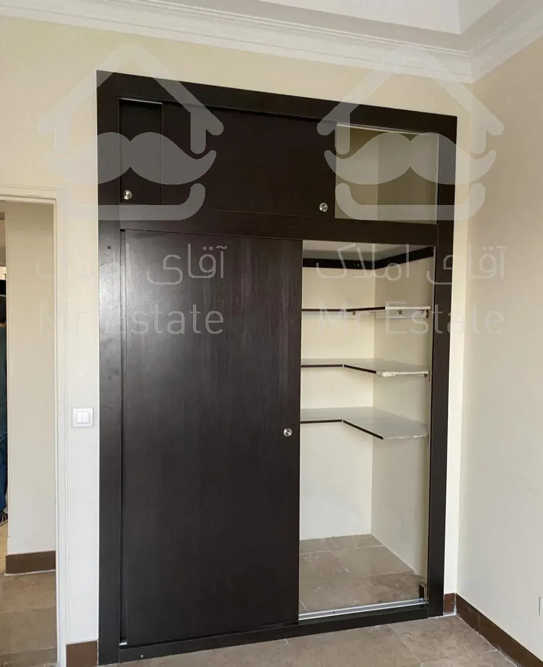 ۱۳۶‌مترسهروردی شمالی ۳خواب ویو لابی تخلیه فول‌امکانات