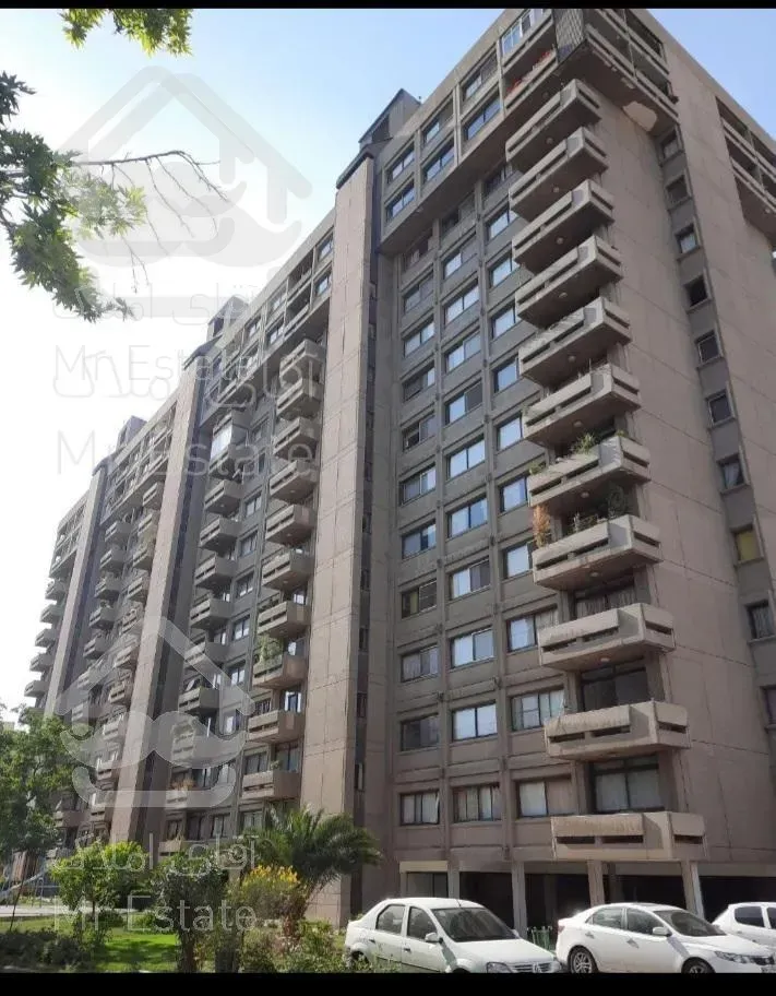 فروش ۱۶۴ متر سه خواب مفتح جنوبی فول امکانات