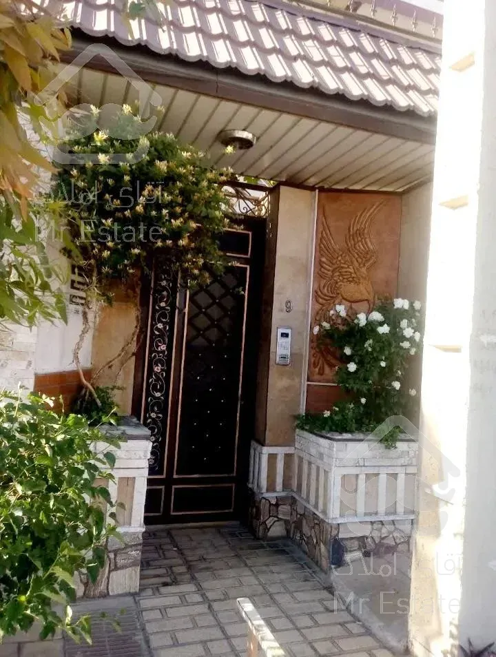 آپارتمان ۱۷۵ متر دلباز سرتاسر پرده خور نورگیر 1 واحدی