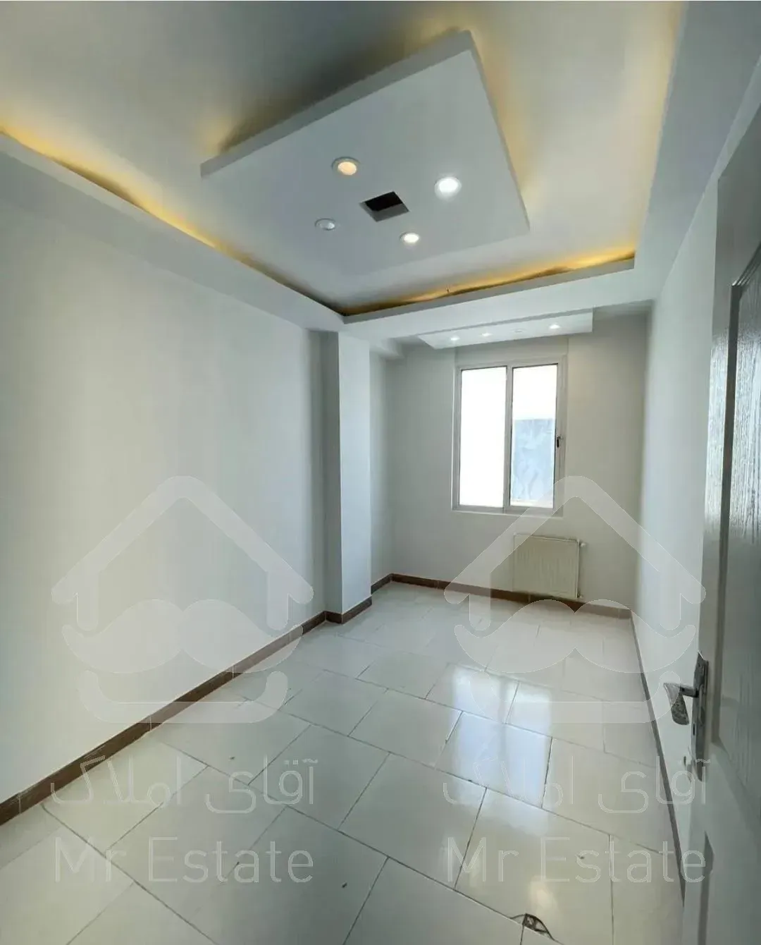 واحد۶۰متری درمنطقه مرفه نشین دریاچه