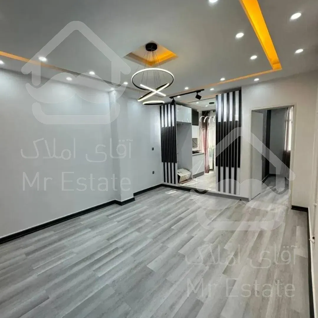 واحد۶۰متری درمنطقه مرفه نشین دریاچه