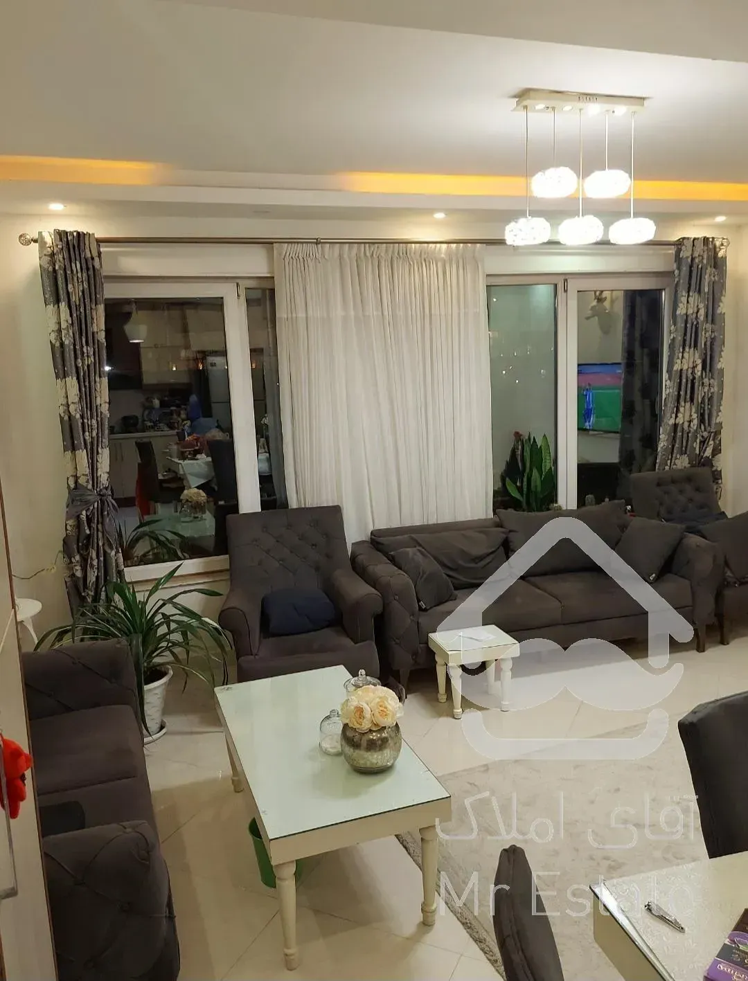 آپارتمان بندر انزلی خیابان پاسداران