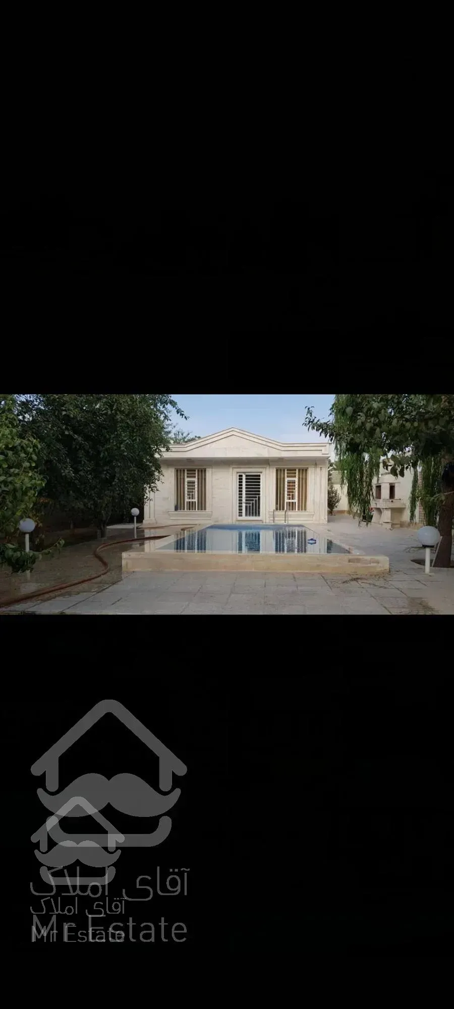 ویلا ۲۰۰۰متری سند دار