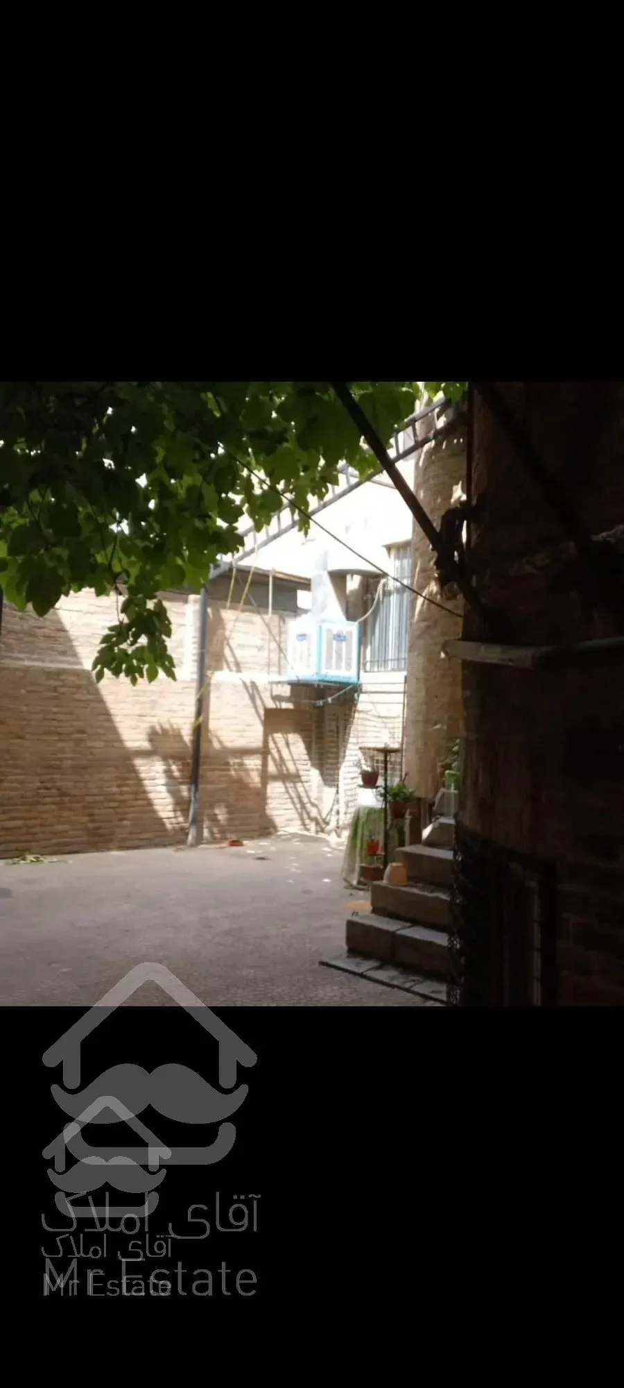 ملک تهران شریعتی