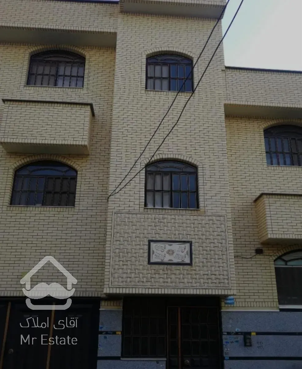 ویلایی 5 خوابه 2طبقه با 20 متر سویت شهرک ولیعصر