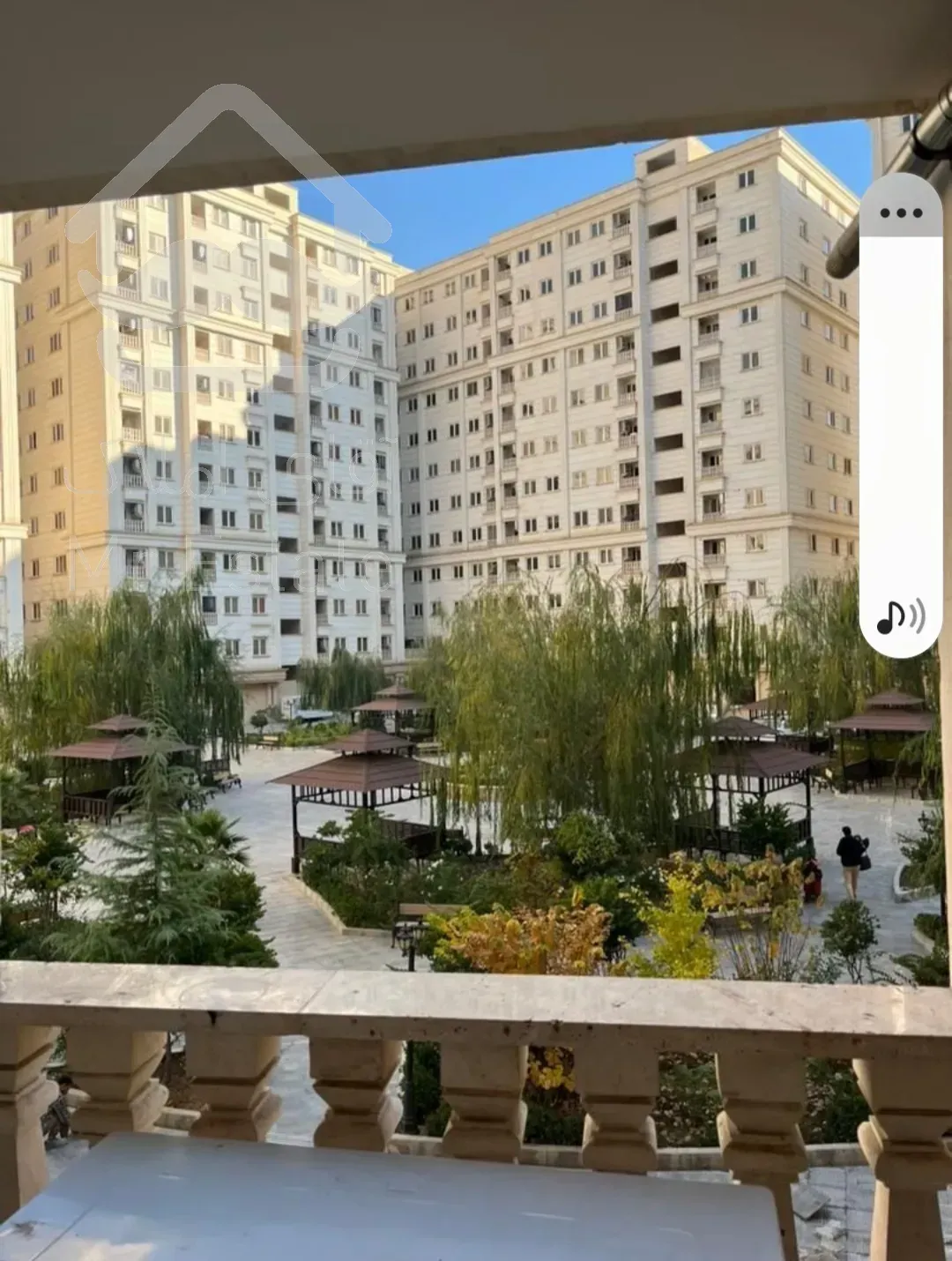 ۱۰۲ متر/ دو خواب/ سرمایه‌گذاری/ استخر دار