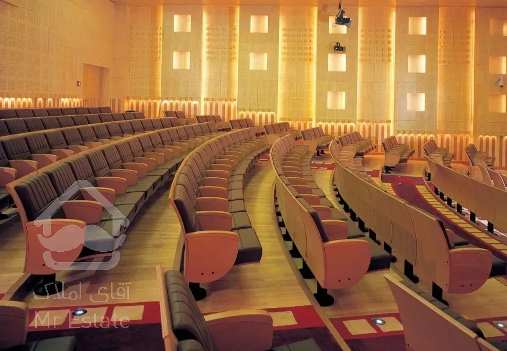 ۱۳۰ متری/ سه خواب/ خوش نقشه/ پلان فوق‌العاده