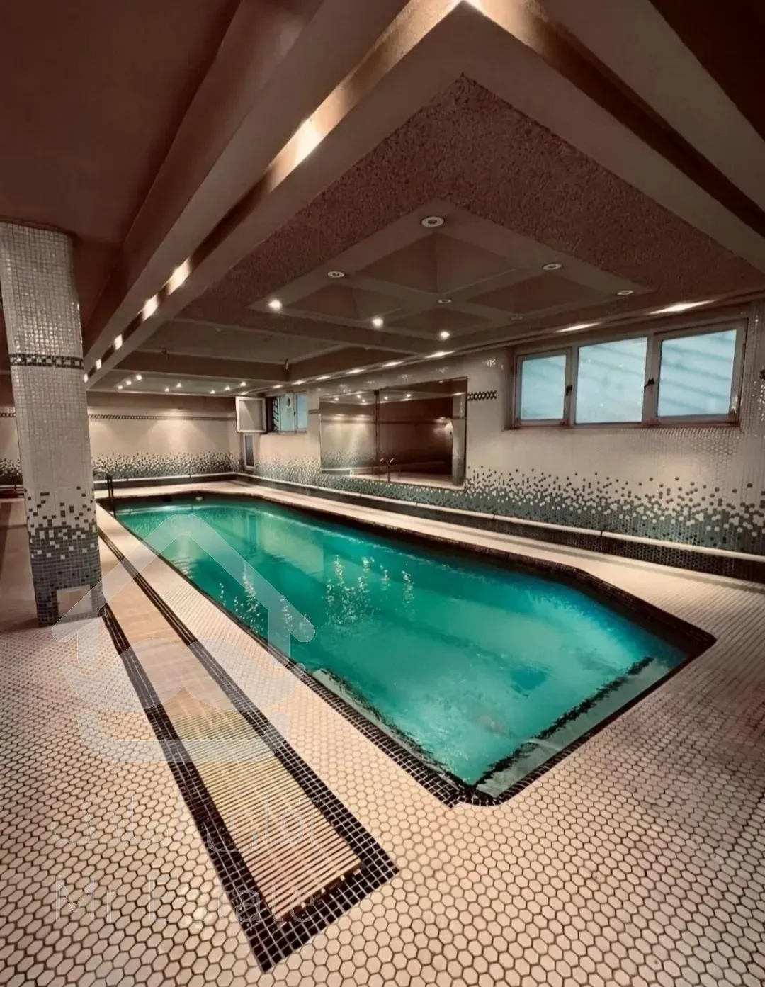 آپارتمان ۱۱۶متری فول امکانات استخردار تهاتر