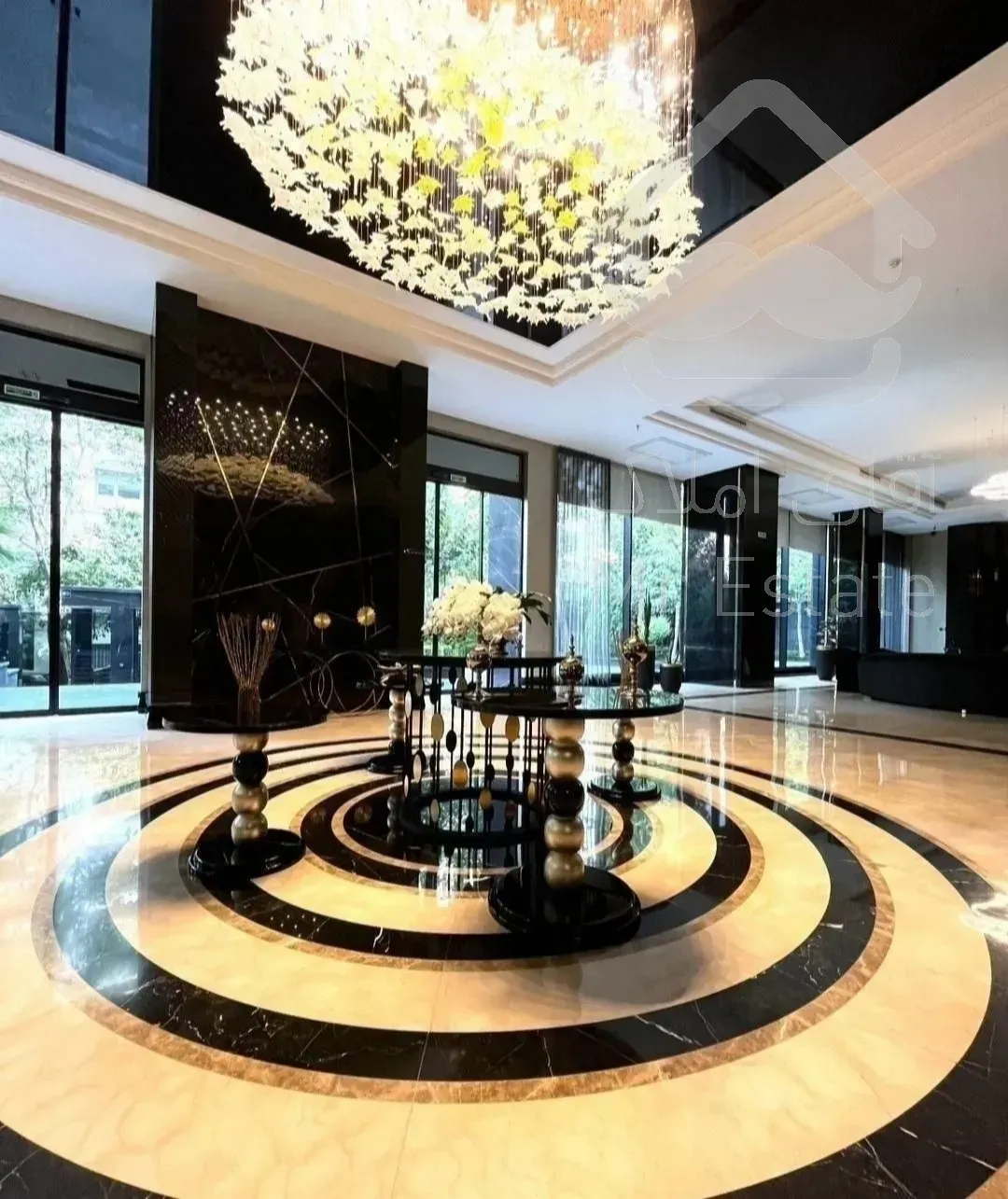 ۱۲۲متری/ فول مشاعات/ خوش نقشه