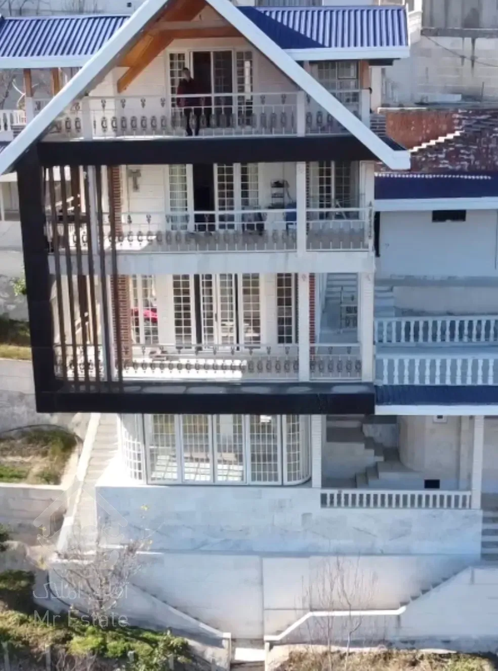 تریبلکس نوساز با چشم انداز بینظیر جنگل ،دریا ،خلیج گرگان،شبه جزیره میانکاله و ..