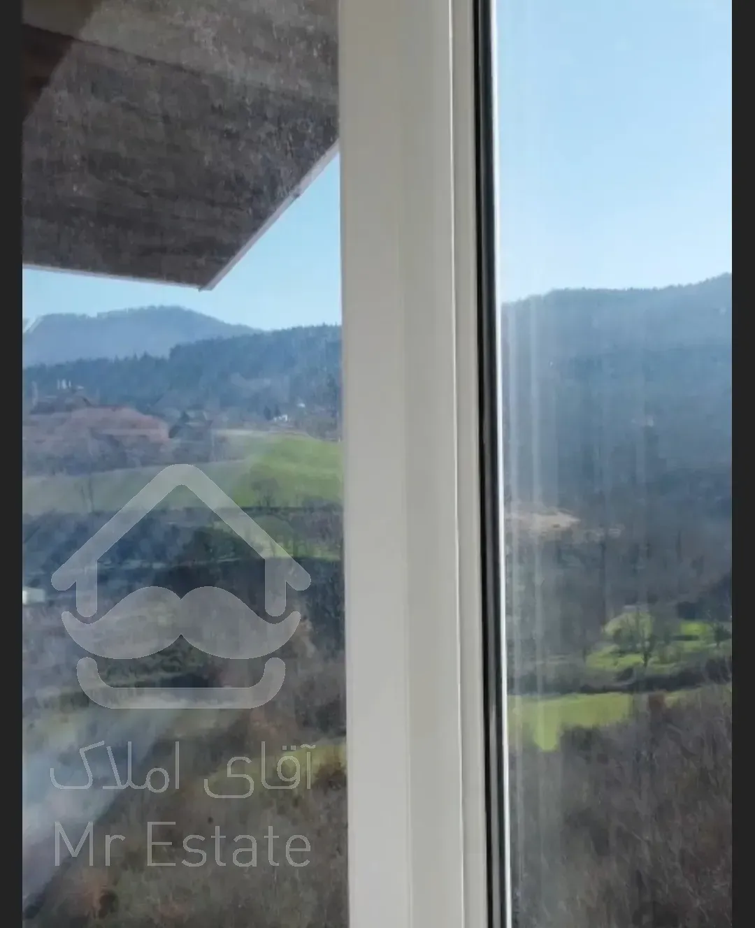 تریبلکس نوساز با چشم انداز بینظیر جنگل ،دریا ،خلیج گرگان،شبه جزیره میانکاله و ..