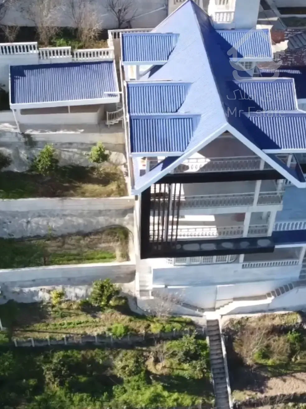 تریبلکس نوساز با چشم انداز بینظیر جنگل ،دریا ،خلیج گرگان،شبه جزیره میانکاله و ..