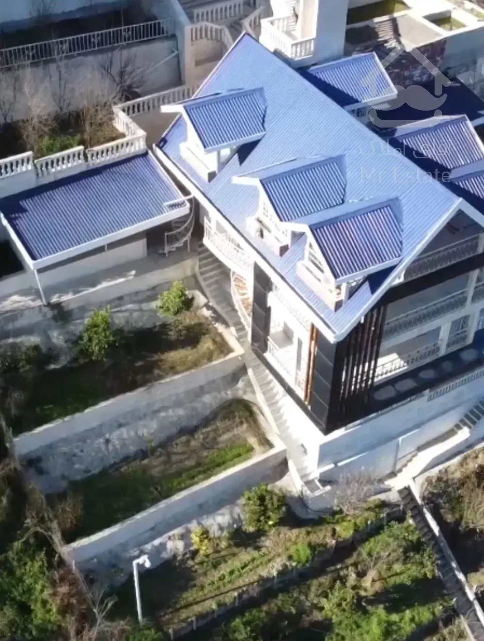 تریبلکس نوساز با چشم انداز بینظیر جنگل ،دریا ،خلیج گرگان،شبه جزیره میانکاله و ..