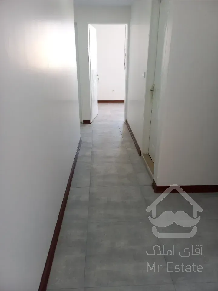 اپارتمان ۱۳۲ متری  نوساز  امام حسین طبقه پنجم و سوم