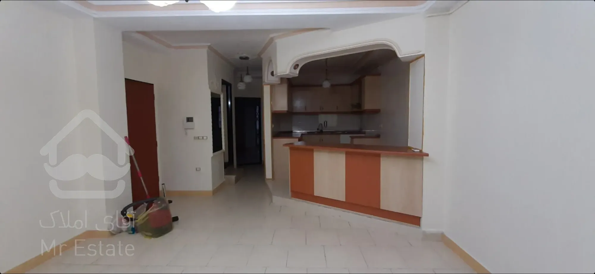 یک واحد آپارتمان، ۸۰ متری واقع در گلسرخی