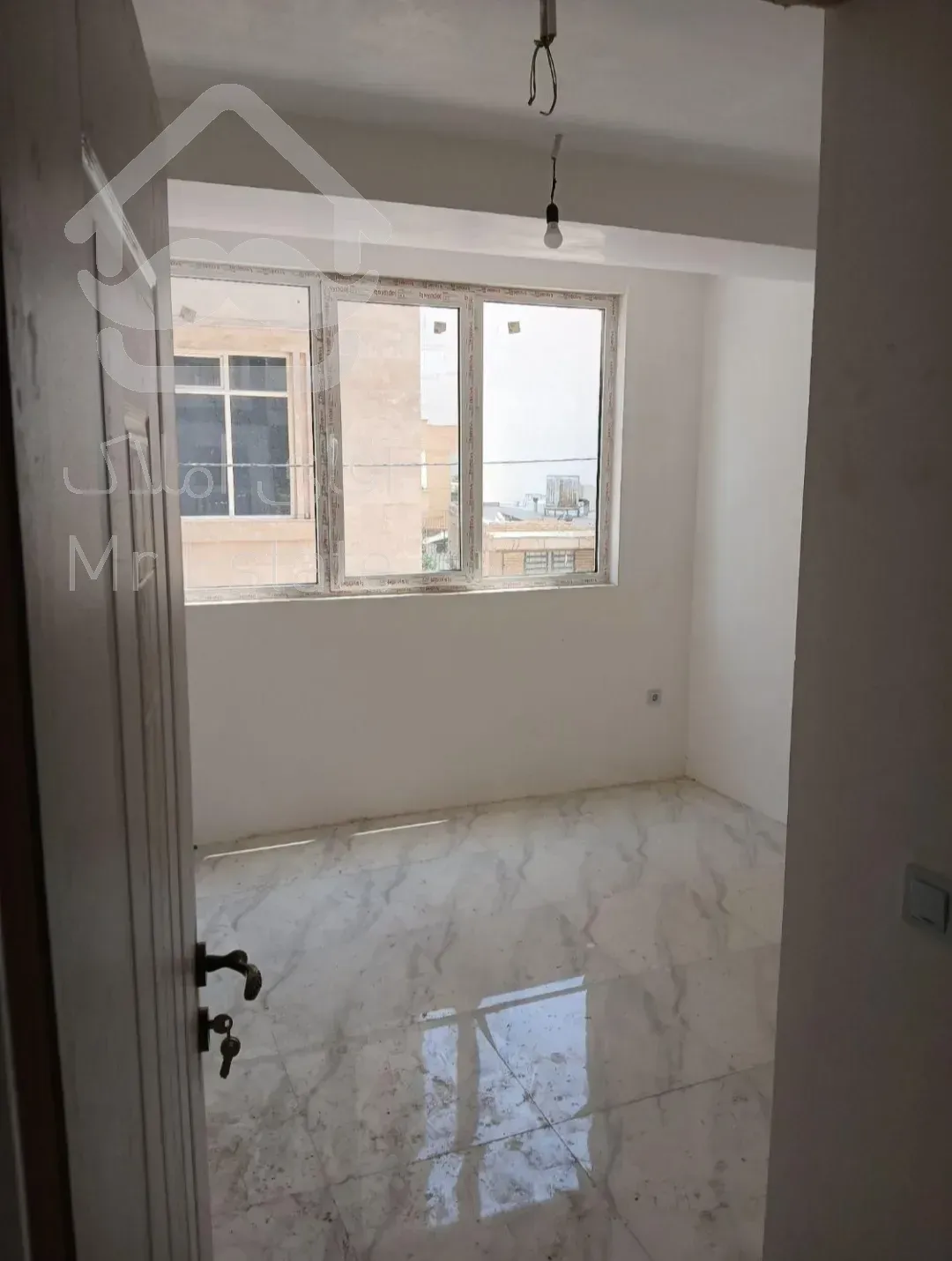 فروش آپارتمان 110 متری دو خواب شهرک ولیعصر