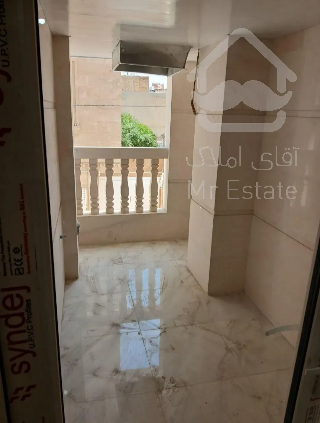 فروش آپارتمان 110 متری دو خواب شهرک ولیعصر