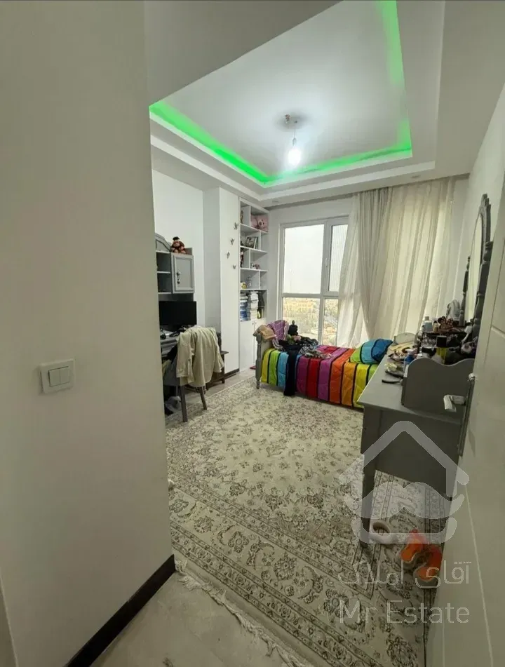 واحد ۱۰۰ متری شهر زیبا نوساز کیلید نخورده