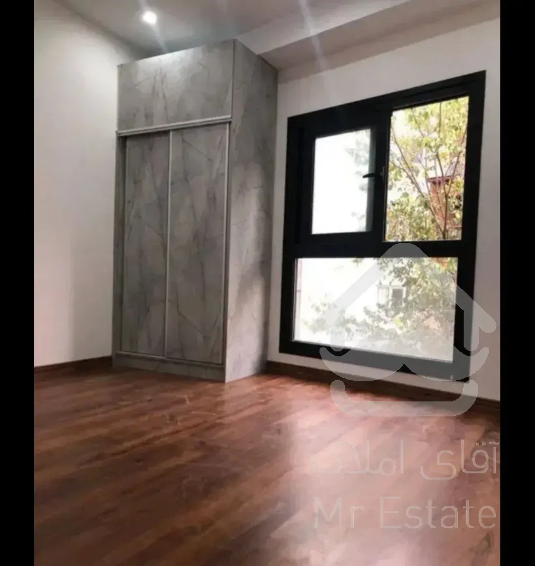 واحد ۹۰ متری در بلوار فردوس،  تخلیه، آماده تحویل