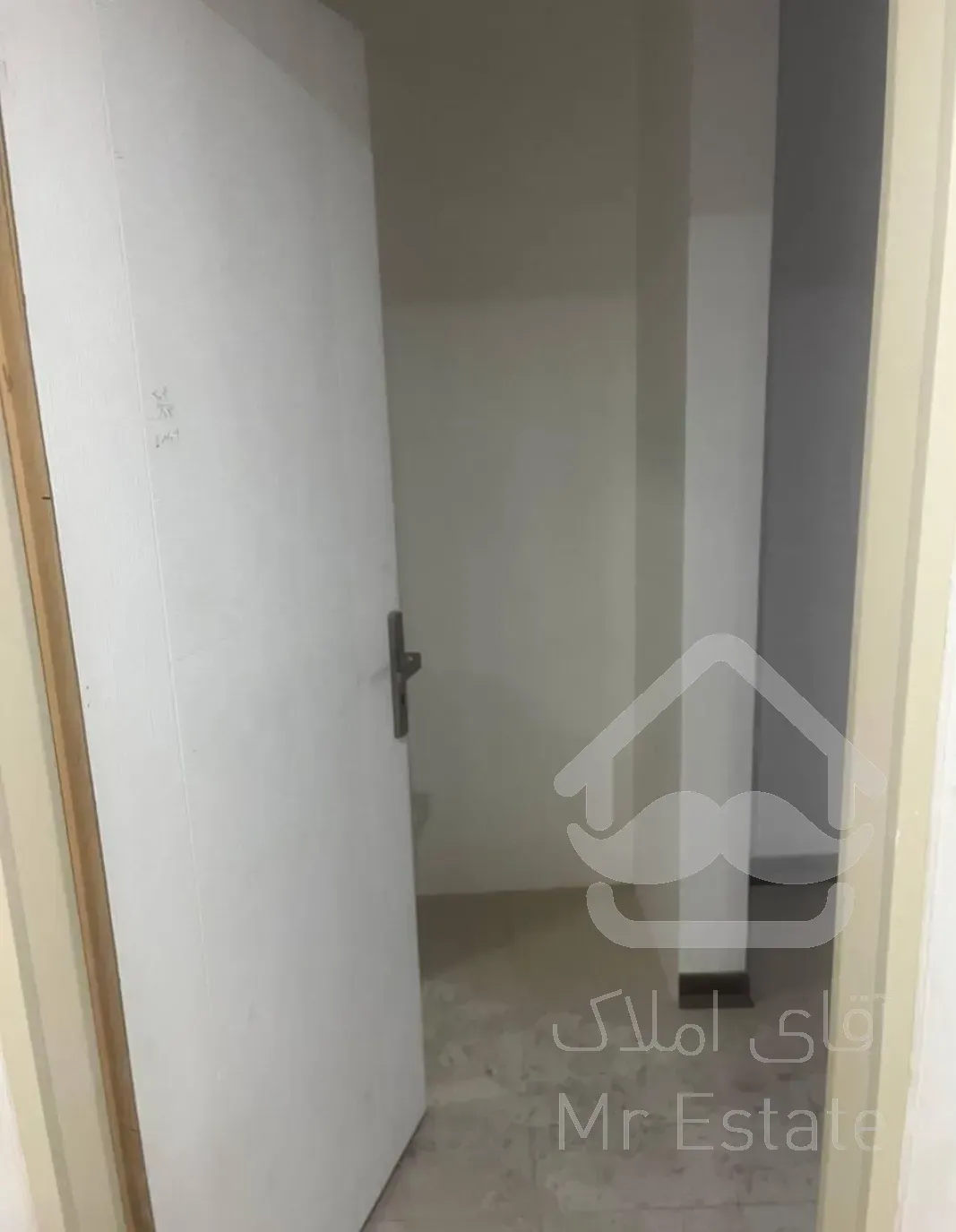 واحد ۹۰ متری در فردوس تخلیه، آماده تحویل