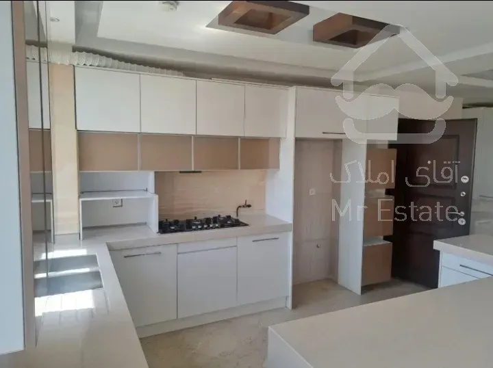 ۱۳۵متر بلوار دریا ۲پارکینگ سندی