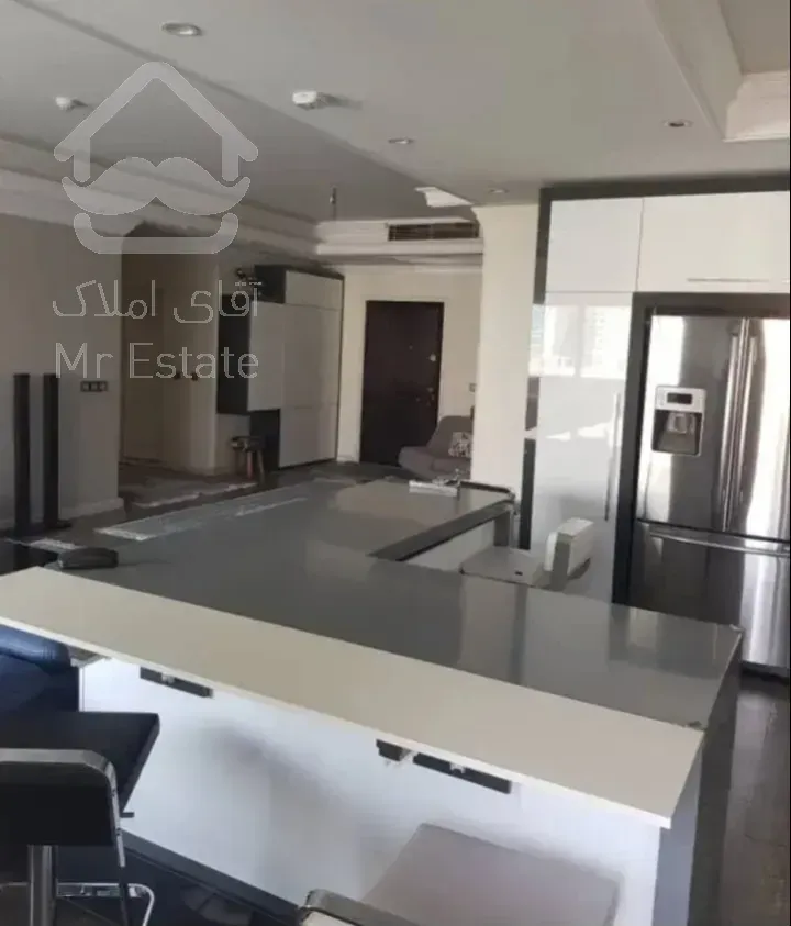 آپارتمان ۲ خوابه در طبقه ۱۰ فول امکانات