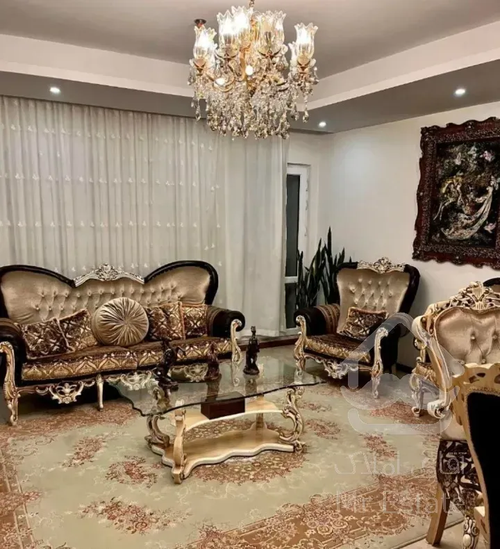 آپارتمان ۱۷۰ متری فول امکانات با نقشه‌ی بی نظیر