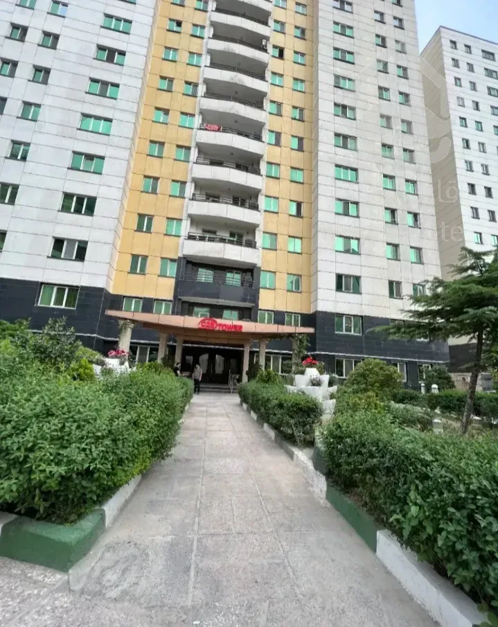 آپارتمان ۱۳۵ متری در چیتگر زیبا