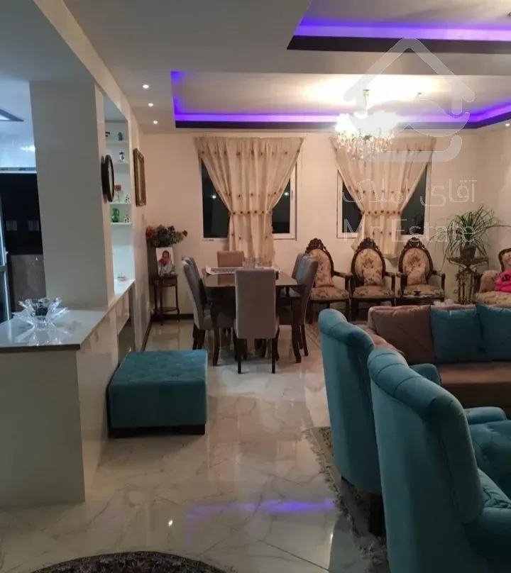 ۱۱۴ متر ۲ خوابه فول امکانات غرق در نور