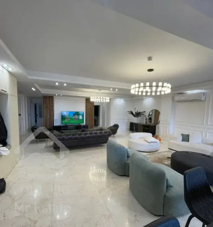 ۱۶۱ متر لوکیشن طلایی منطقه ۲۲