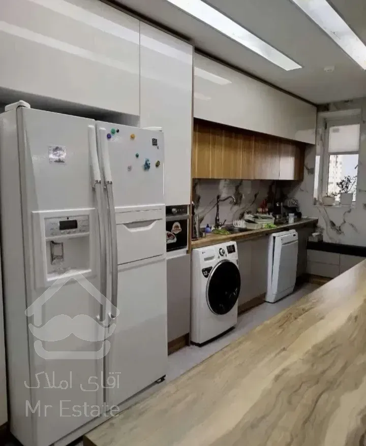 آپارتمان ۱۲۷ متری در سرو آزاد