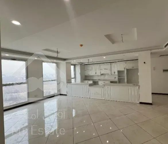 ۱۴۵ متر آپارتمان شیک و نوساز