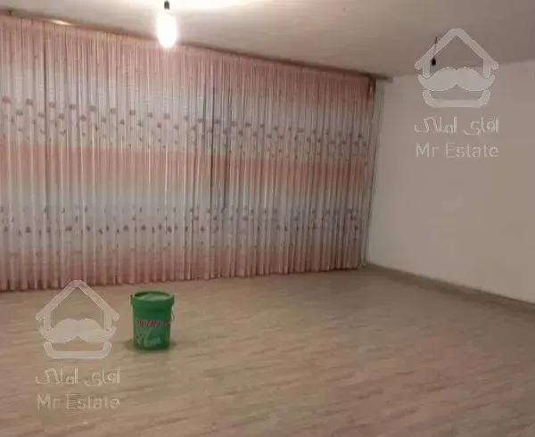 خانه دربستی در بومهن ۹۰ متر