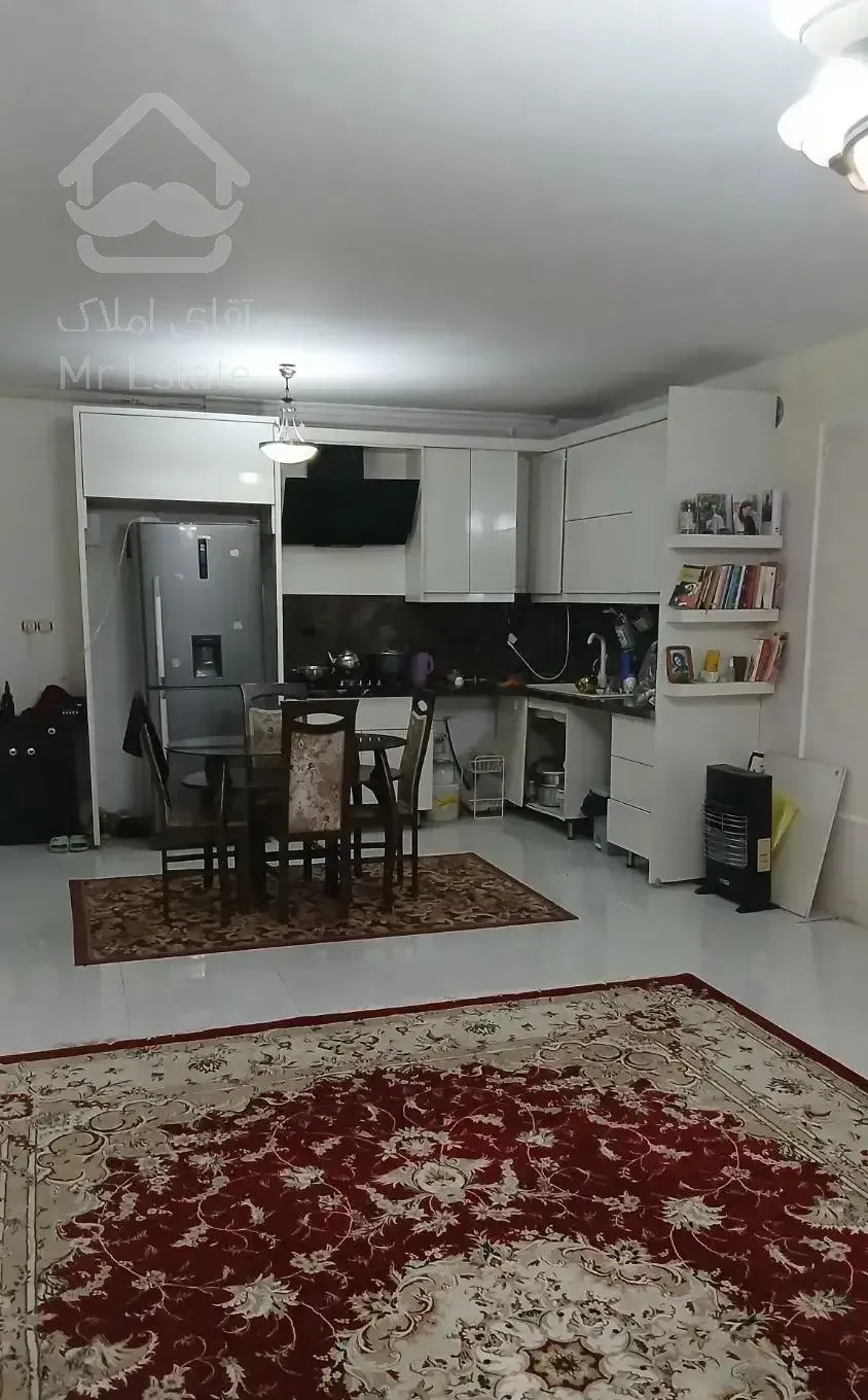 اول هفت تیر/۸۰ متری دو خواب طبقه اول